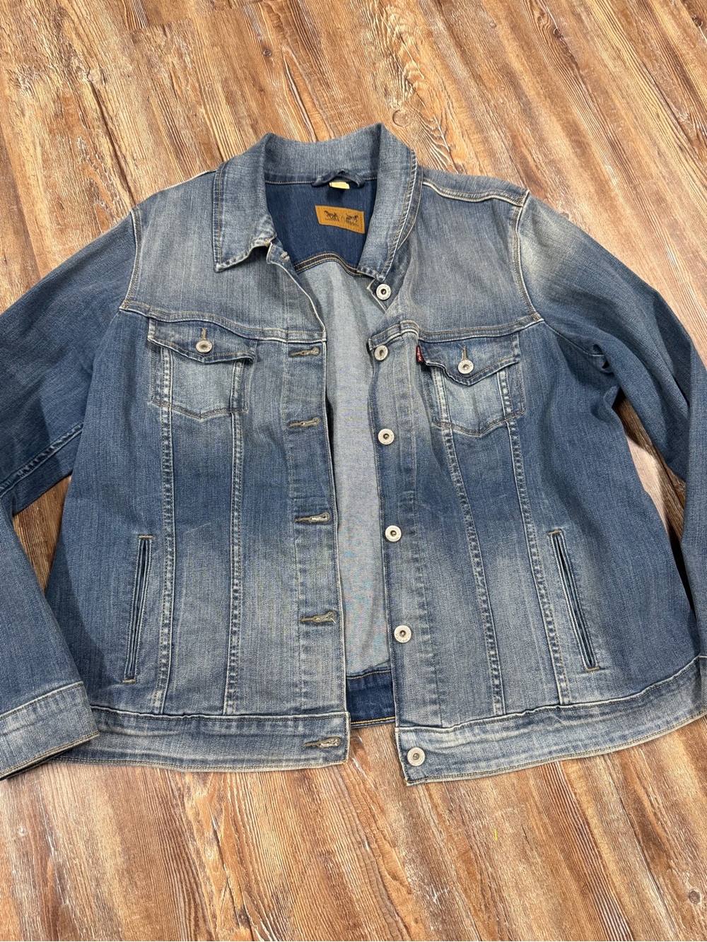 Y2k Levi’s denim jacket size 2X